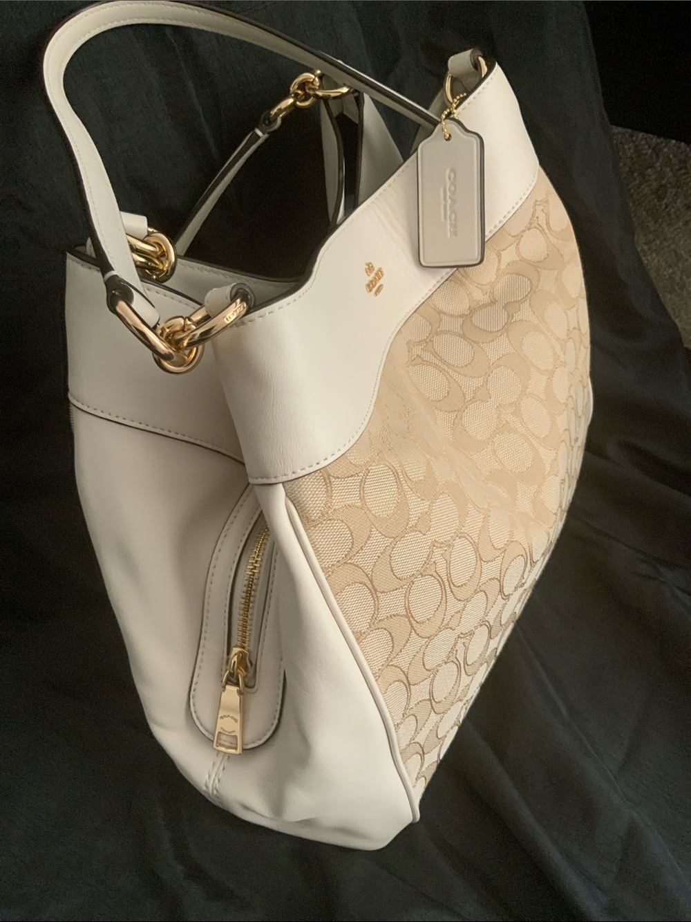 Coach Two-Tone Signature Canvas/leather Shoulder Bag in Beige and White - Picture 4 of 6